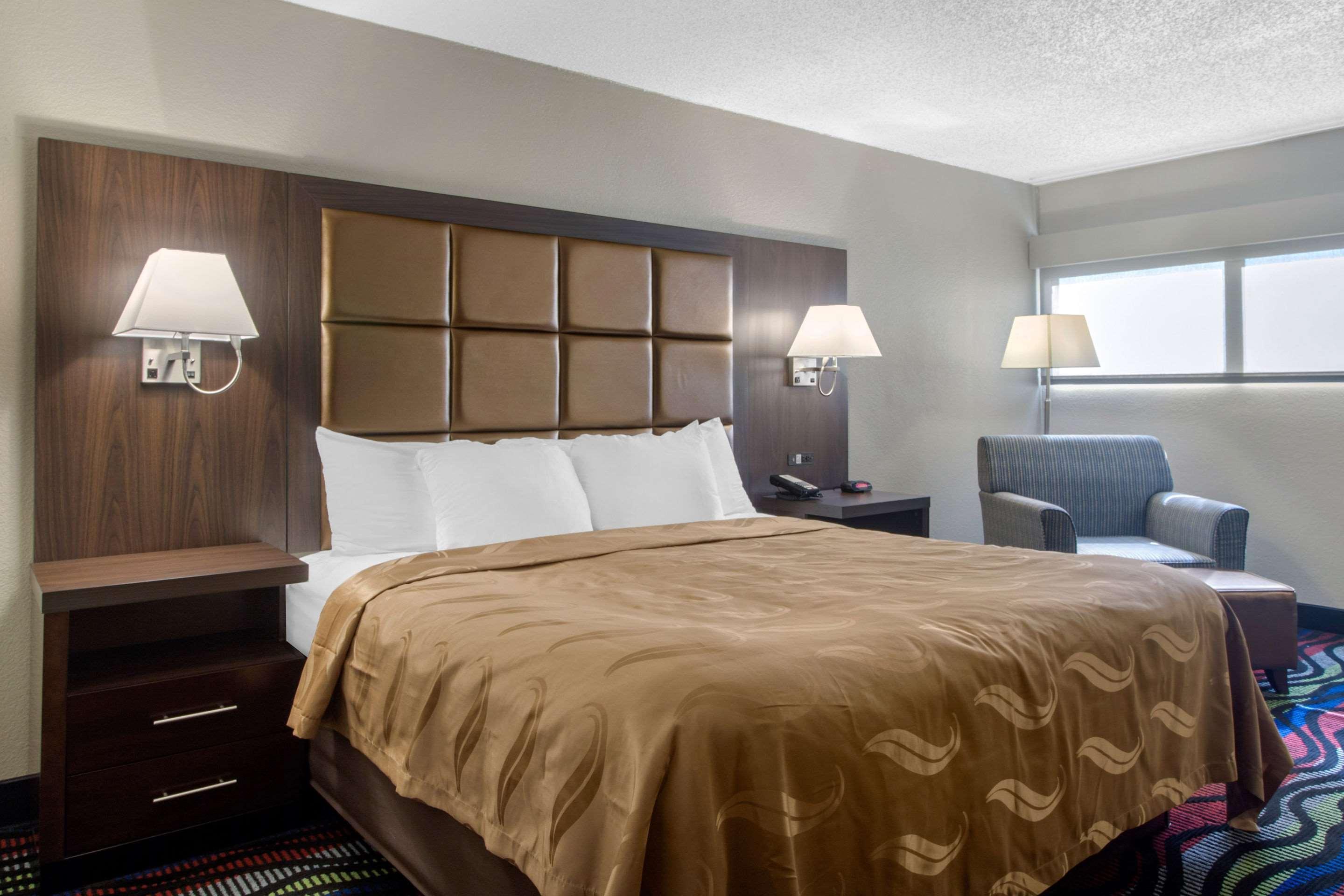Quality Inn קוקוויל מראה חיצוני תמונה