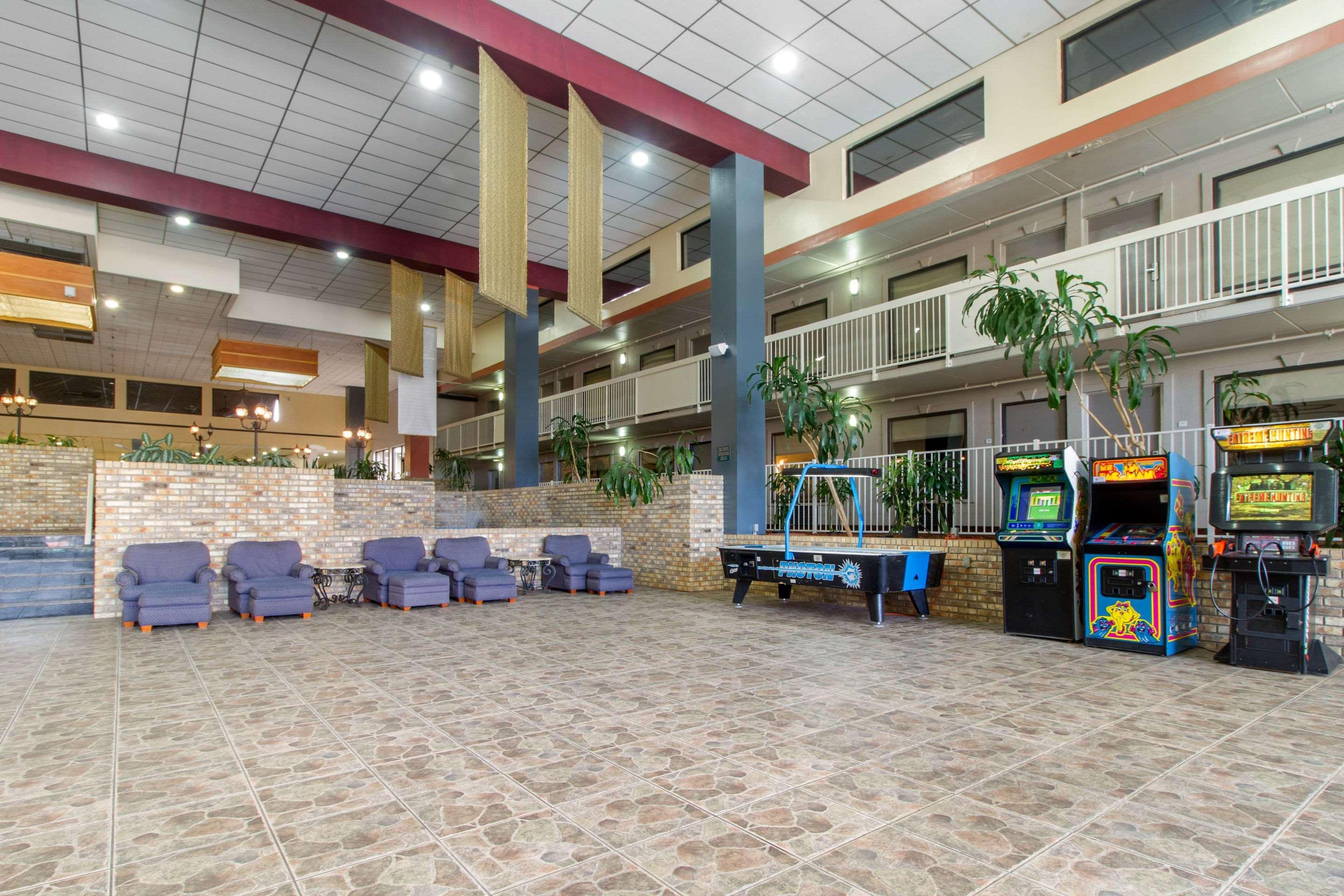 Quality Inn קוקוויל מראה חיצוני תמונה