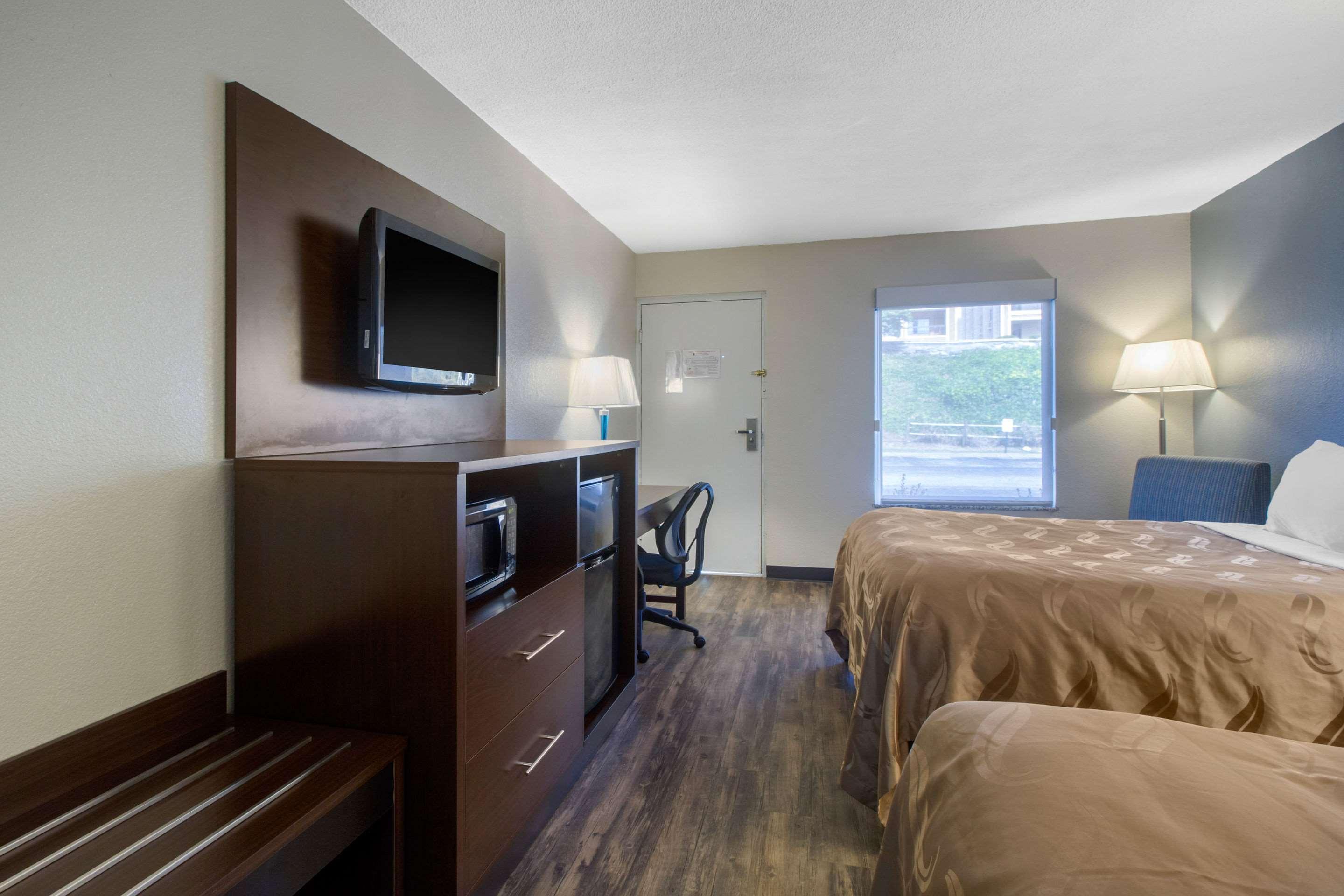Quality Inn קוקוויל מראה חיצוני תמונה